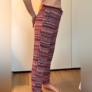 Atmosphere Stretch Waist Stretch Ankles Berry Red Geometric Design Dec Tie Sz 10